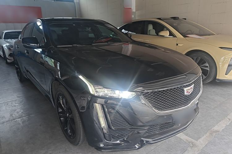 Used Cadillac CT5 2020 28T Luxury Version Front Right 45 Deg