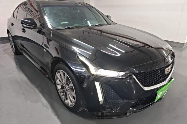 Used Cadillac CT5 2020 Updated 28T Leading Sporty Version Front Right 45 Deg