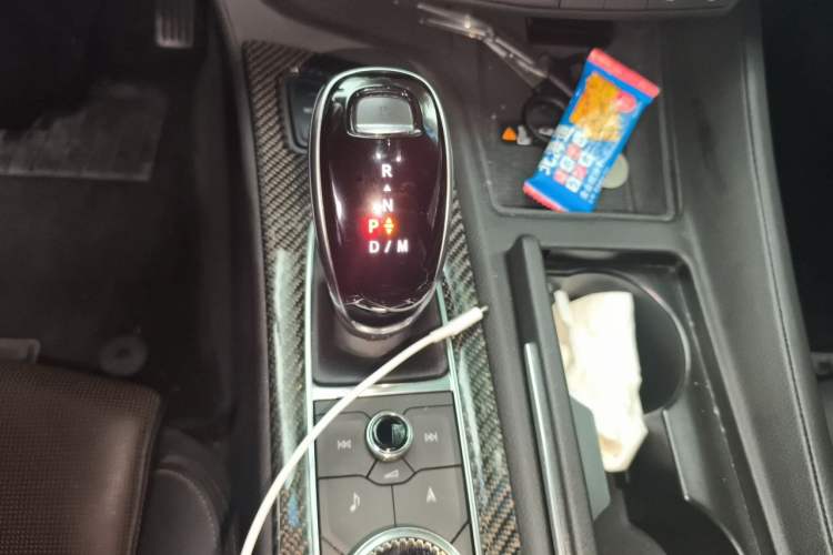 Used Cadillac CT5 2020 Revised 28T Platinum Sport Edition Gear Lever