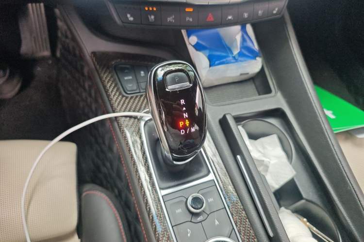 Used Cadillac CT5 2020 28T Platinum Sport Edition Gear Lever