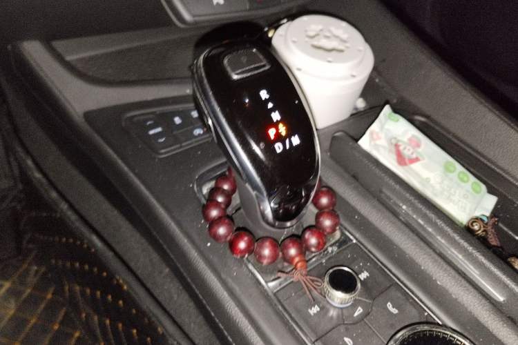 Used Cadillac CT5 2020 28T Fashion Edition Gear Lever