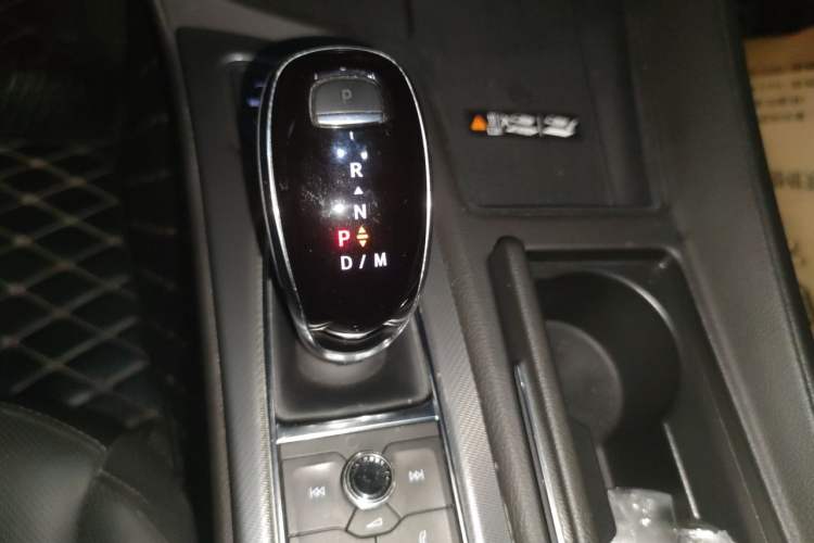 Used Cadillac CT5 2020 Revised Version 28T Luxury Edition Gear Lever