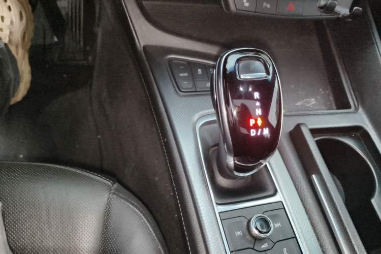 Used Cadillac CT5 2020 Revised Version 28T Luxury Edition Gear Lever