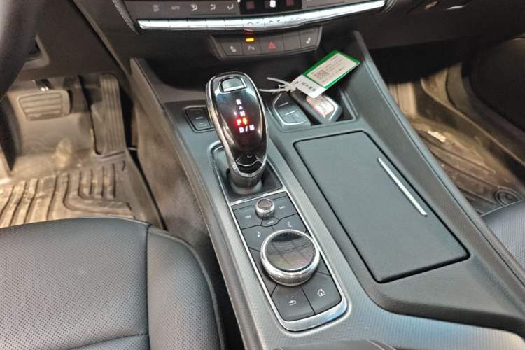 Used Cadillac CT5 2020 Revised Version 28T Luxury Edition Gear Lever