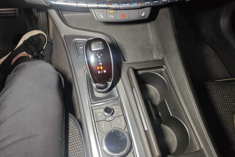 Used Cadillac CT5 2020 Revised Version 28T Luxury Edition Gear Lever