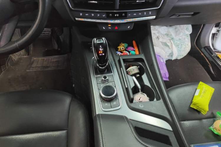 Used Cadillac CT5 2020 Revised Version 28T Luxury Edition Gear Lever