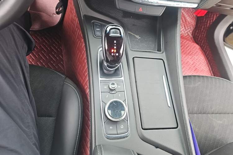 Used Cadillac CT5 2020 Revised Version 28T Tech Edition Gear Lever
