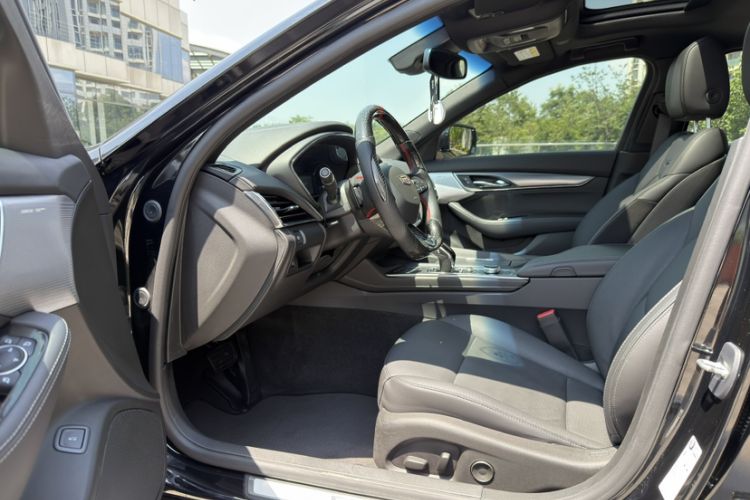 Used Cadillac CT5 2020 Revised Version 28T Luxury Edition Interior 1