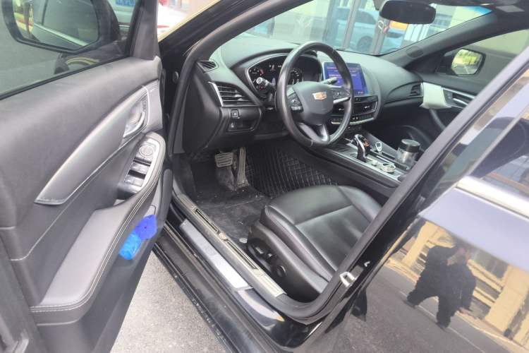Used Cadillac CT5 2020 28T Luxury Version Interior 3