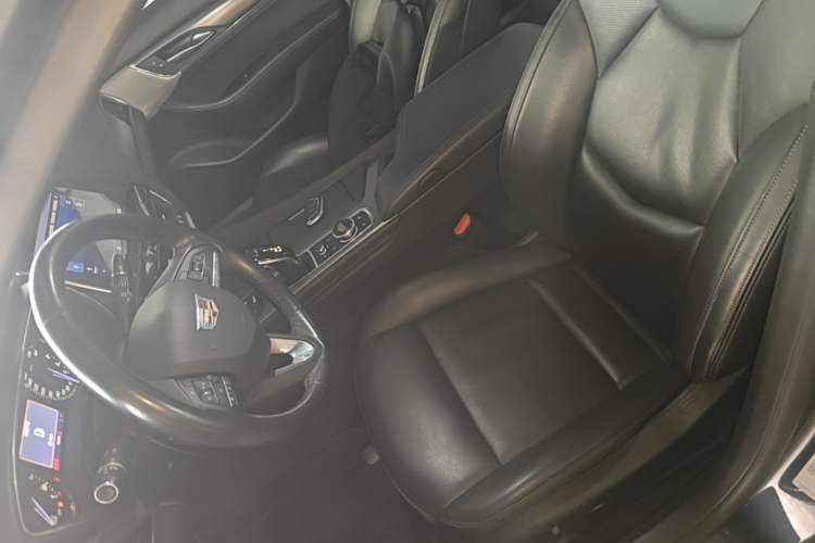 Used Cadillac CT5 2020 28T Luxury Version Left Front Seat