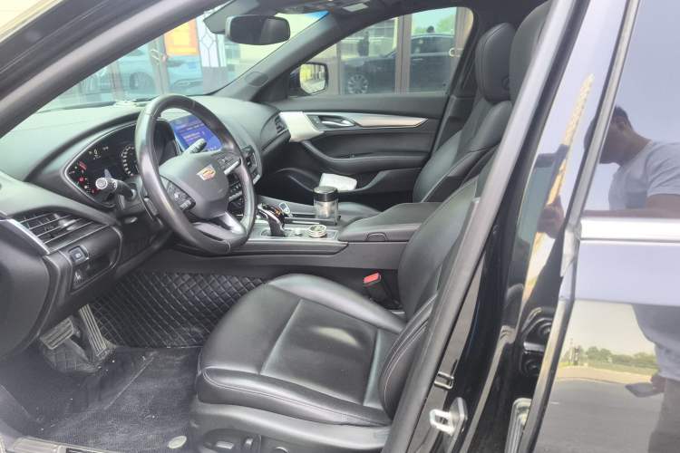 Used Cadillac CT5 2020 28T Luxury Version Left Front Seat