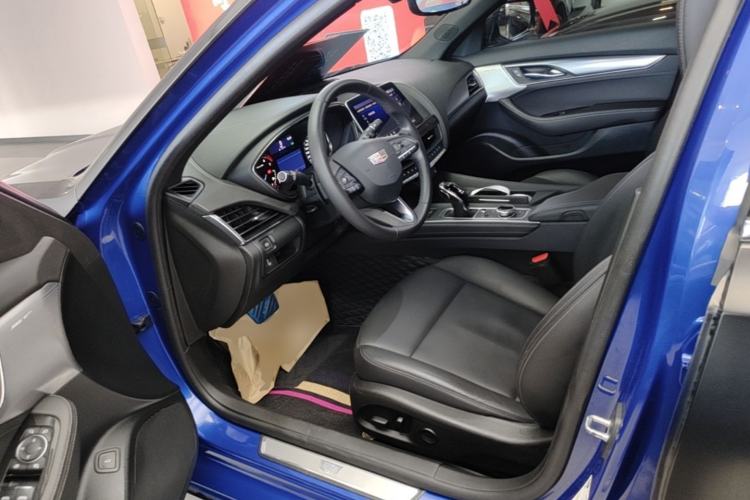 Used Cadillac CT5 2020 28T Luxury Version Left Front Seat