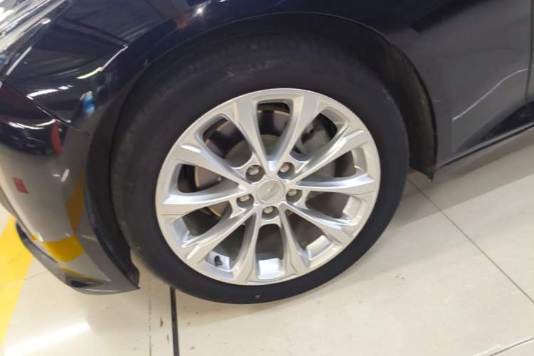 Used Cadillac CT5 2020 Revised Version 28T Luxury Edition Left Front Wheel Hub