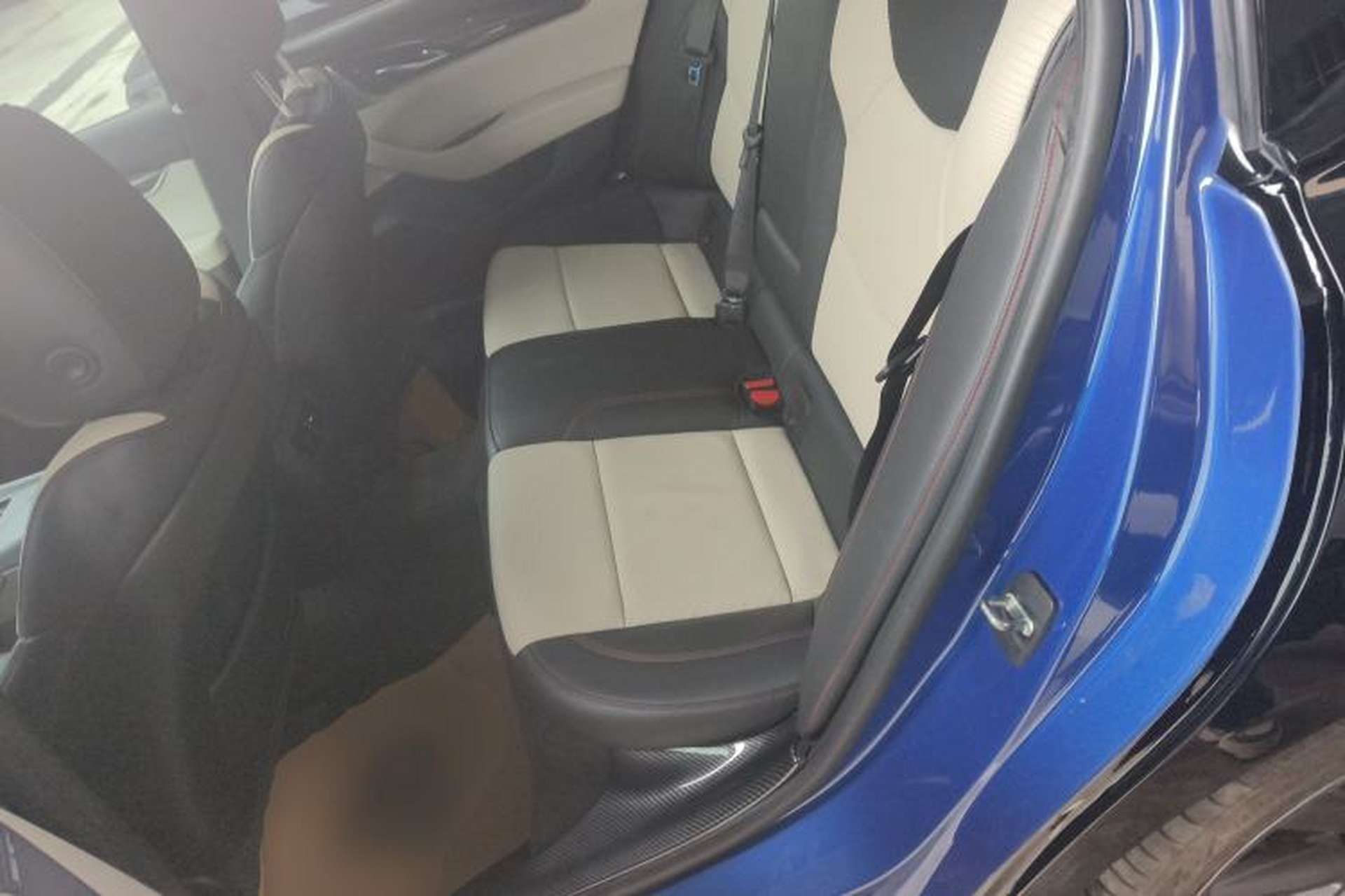 Used Cadillac CT5 2020 Revised 28T Platinum Sport Edition Left Rear Seat