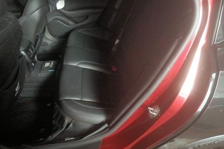 Used Cadillac CT5 2020 28T Luxury Version Left Rear Seat