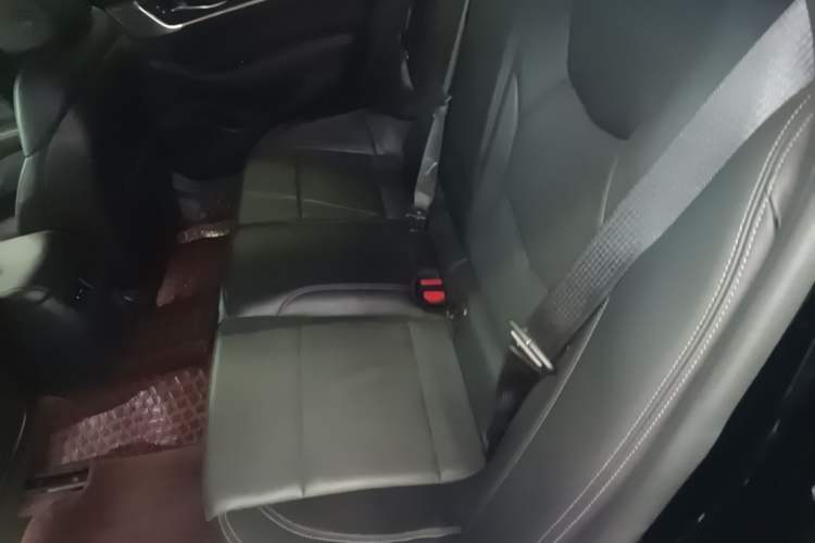 Used Cadillac CT5 2020 28T Luxury Version Left Rear Seat