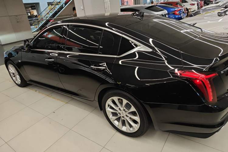 Used Cadillac CT5 2020 28T Luxury Version Left Side
