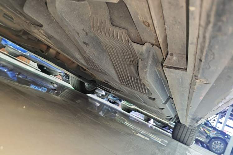 Used Cadillac CT5 2020 Updated 28T Leading Sporty Version Left Side Sill