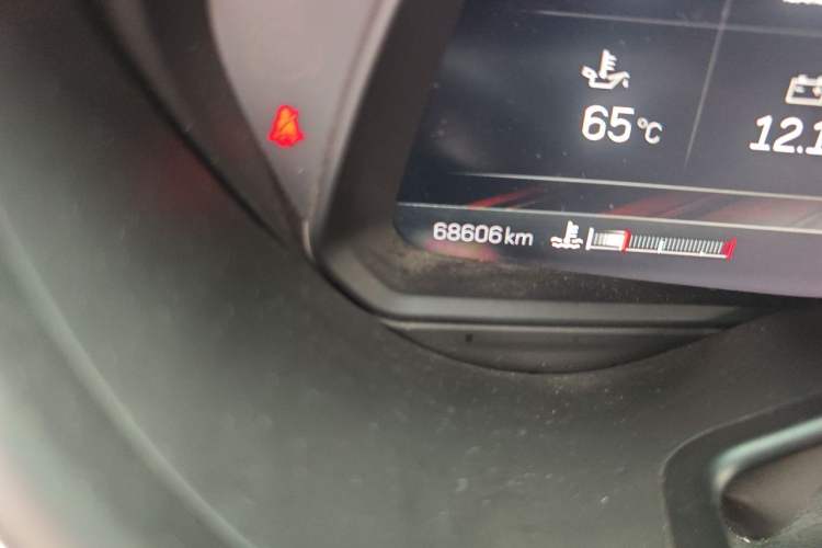 Used Cadillac CT5 2020 28T Platinum Sport Edition Odometer Close Up