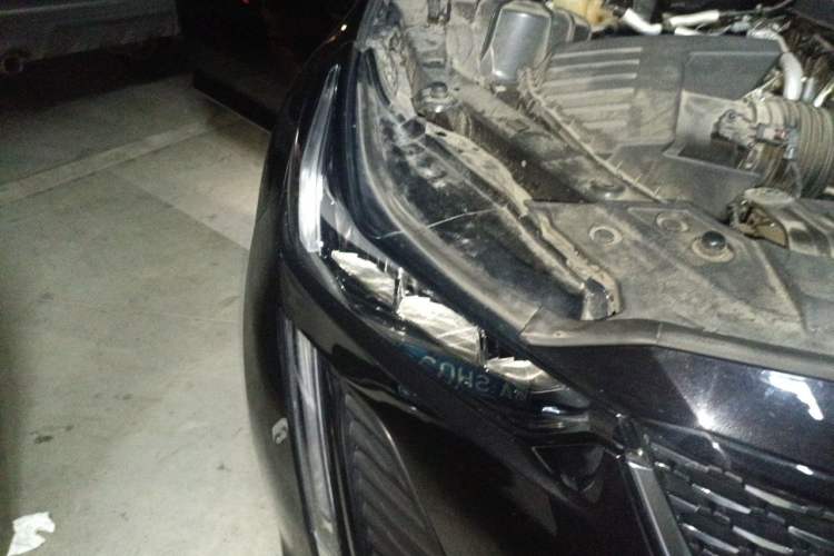 Used Cadillac CT5 2020 Revised Version 28T Fashion Edition Right Front Headlight