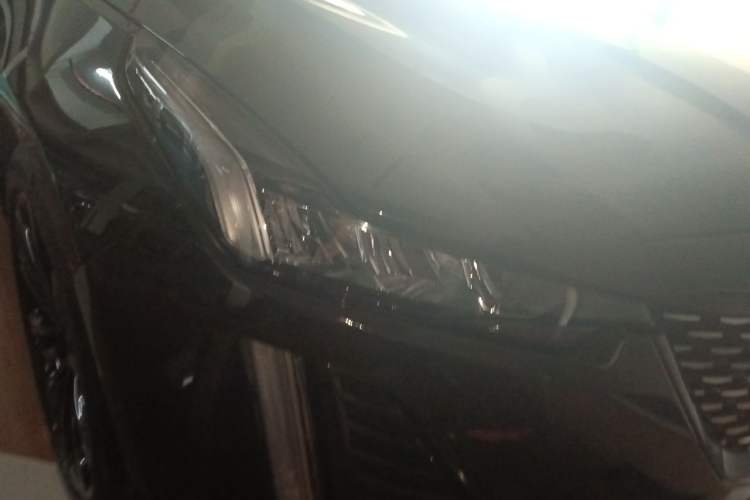Used Cadillac CT5 2020 28T Luxury Version Right Front Headlight