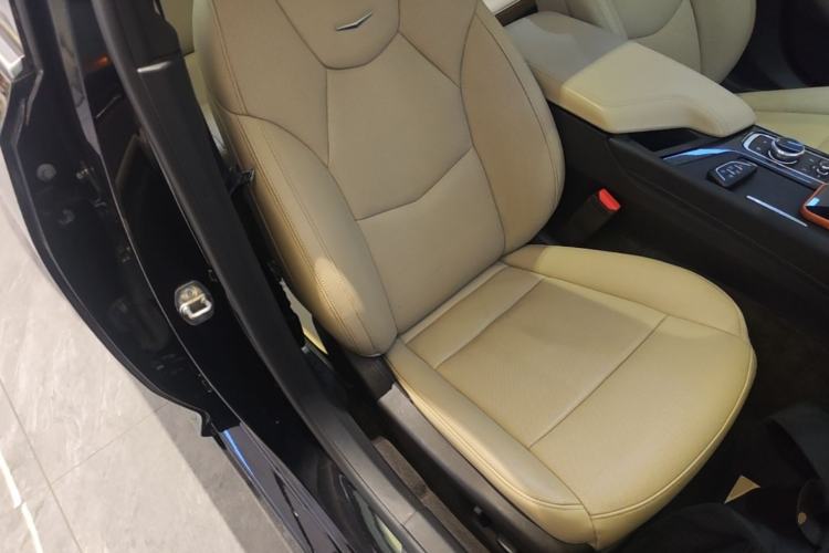 Used Cadillac CT5 2020 Revised Version 28T Luxury Edition Right Front Seat