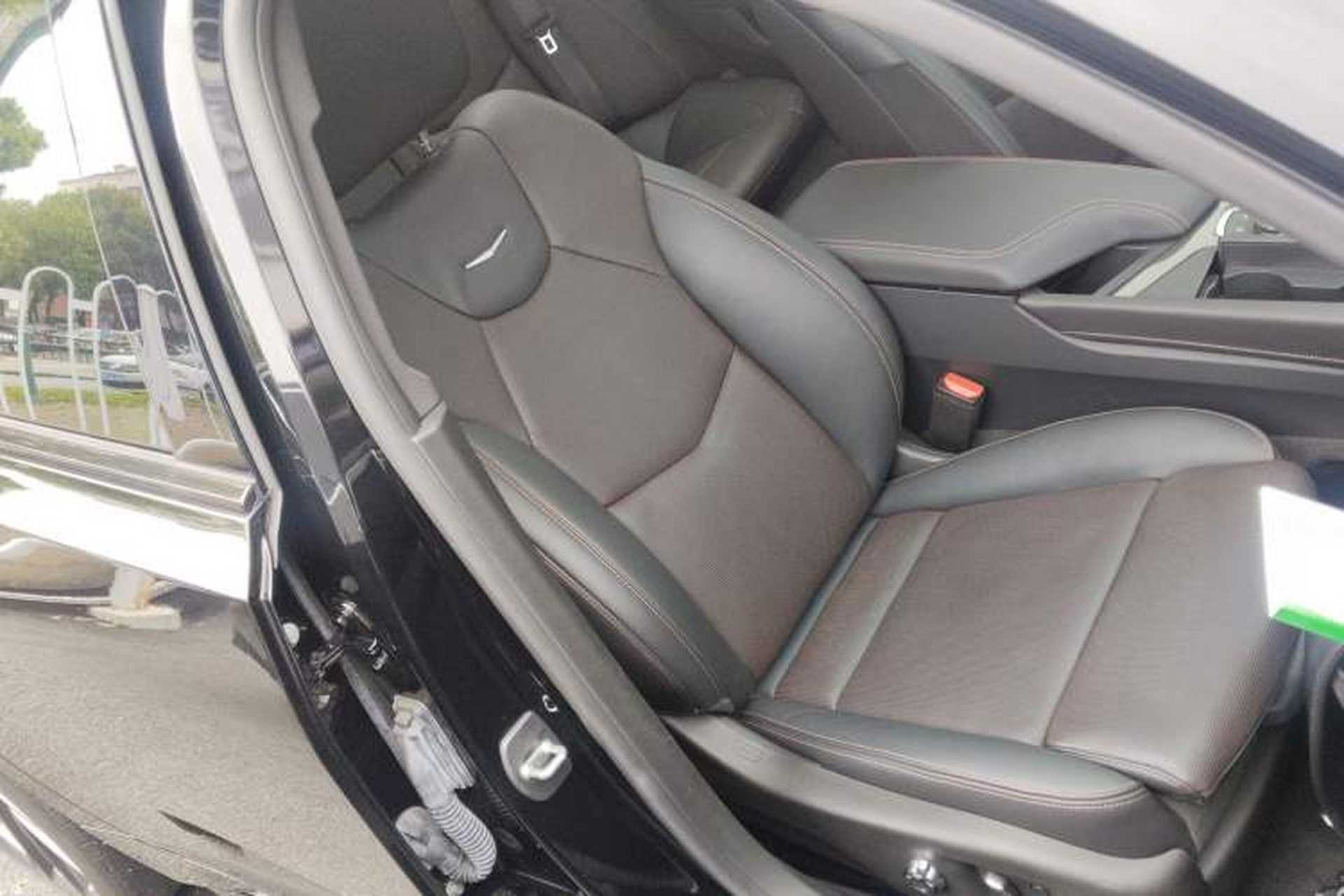 Used Cadillac CT5 2020 Revised 28T Platinum Sport Edition Right Front Seat