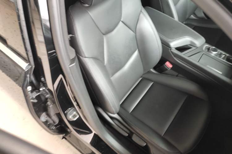 Used Cadillac CT5 2020 Revised Version 28T Fashion Edition Right Front Seat
