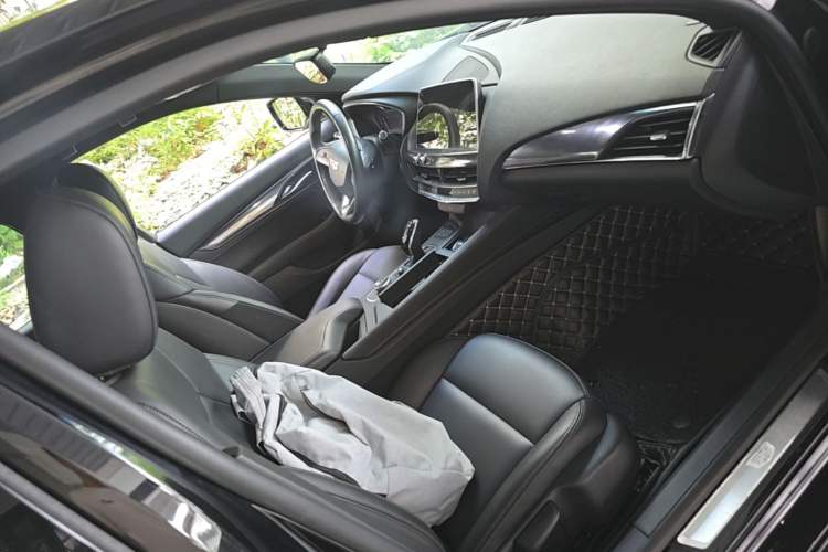 Used Cadillac CT5 2020 Revised Version 28T Fashion Edition Right Front Seat