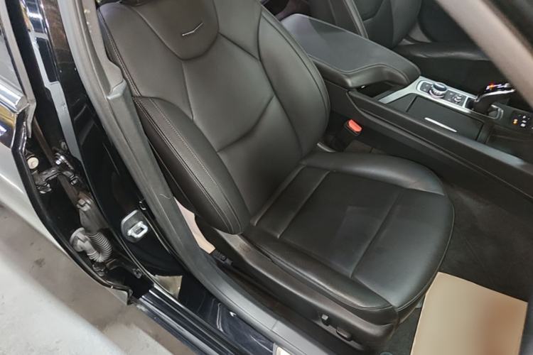 Used Cadillac CT5 2020 Revised Version 28T Luxury Edition Right Front Seat
