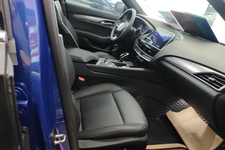 Used Cadillac CT5 2020 28T Luxury Version Right Front Seat