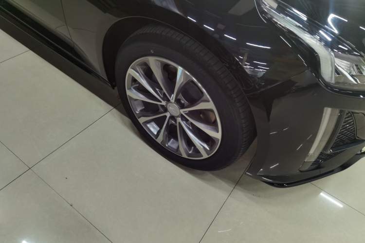 Used Cadillac CT5 2020 Updated 28T Leading Sporty Version Right Front Wheel Hub