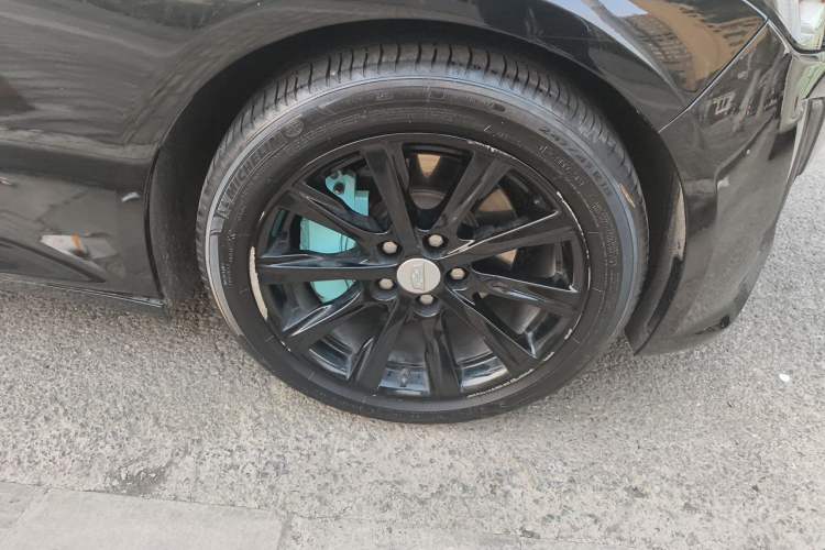 Used Cadillac CT5 2020 Revised Version 28T Luxury Edition Right Front Wheel Hub