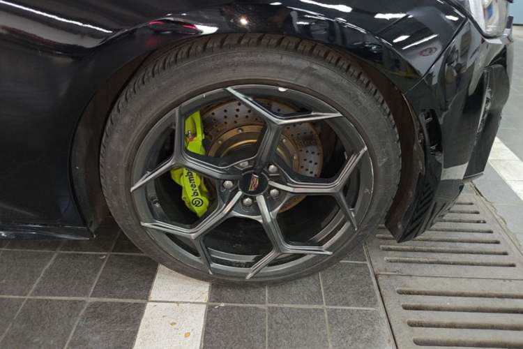Used Cadillac CT5 2020 28T Fashion Edition Right Front Wheel Hub
