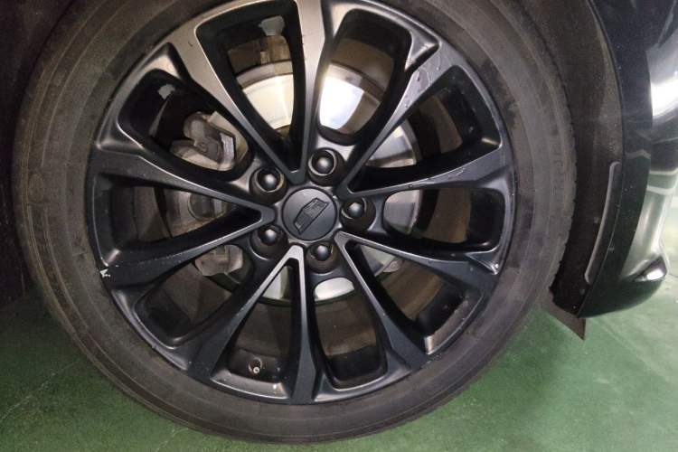 Used Cadillac CT5 2020 Revised Version 28T Luxury Edition Right Front Wheel Hub