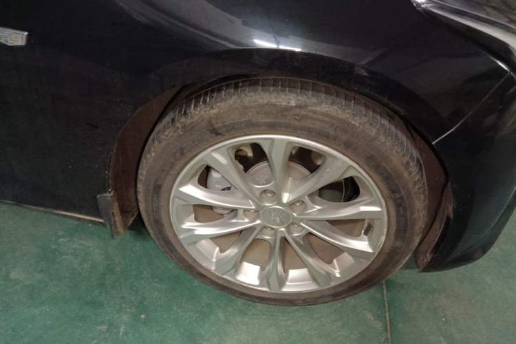 Used Cadillac CT5 2020 Revised Version 28T Luxury Edition Right Front Wheel Hub
