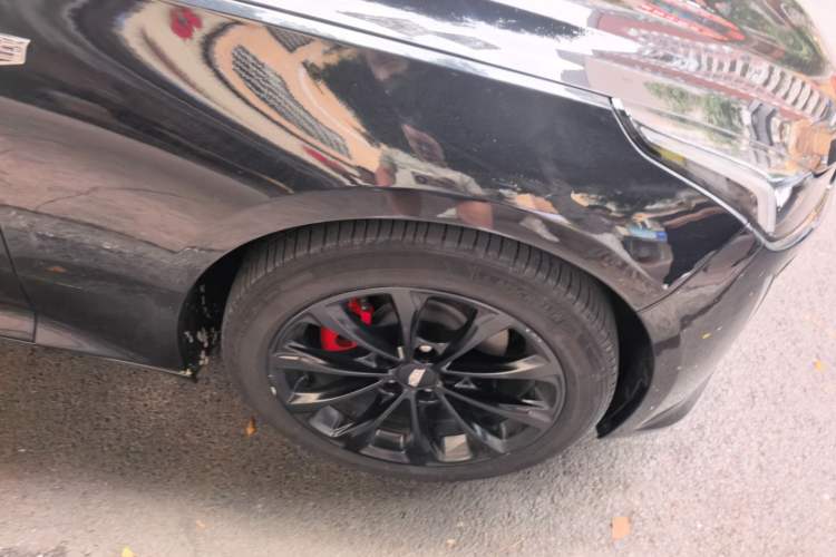 Used Cadillac CT5 2020 Revised Version 28T Luxury Edition Right Front Wheel Hub