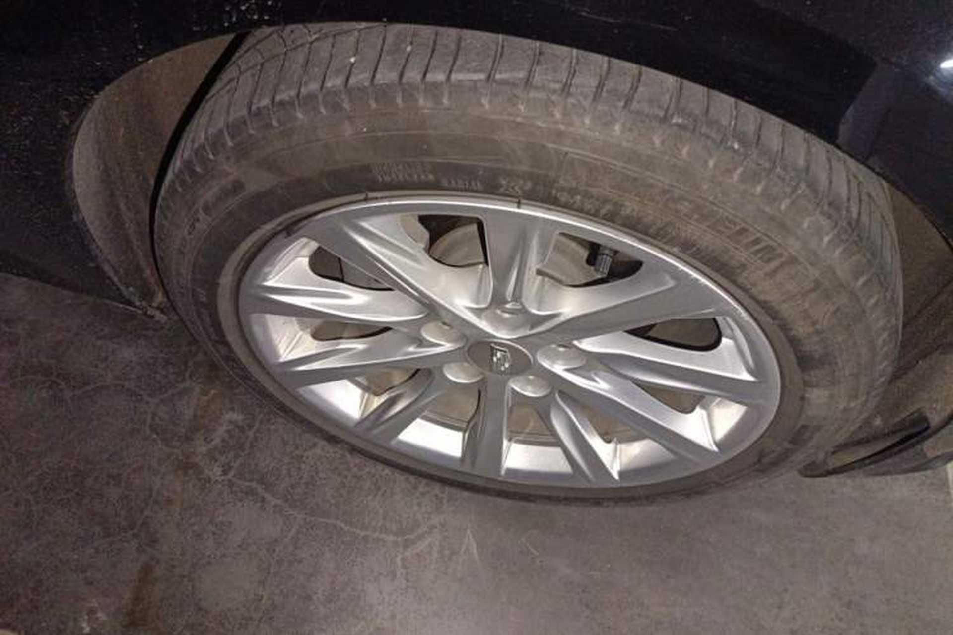 Used Cadillac CT5 2020 Revised Version 28T Tech Edition Right Front Wheel Hub