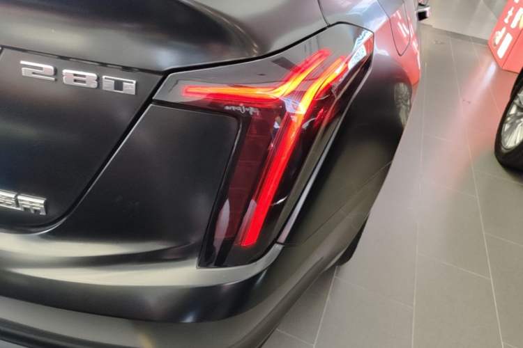 Used Cadillac CT5 2020 28T Luxury Version Right Rear Taillight