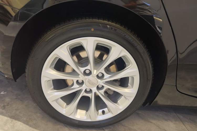 Used Cadillac CT5 2020 Revised Version 28T Luxury Edition Right Rear Wheel Hub