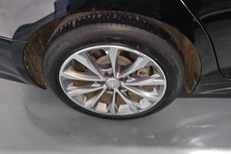 Used Cadillac CT5 2020 Updated 28T Leading Sporty Version Right Rear Wheel Hub