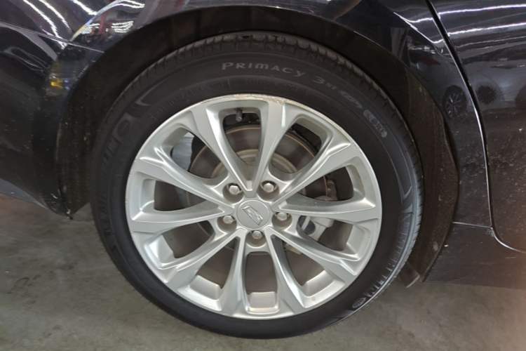 Used Cadillac CT5 2020 28T Luxury Version Right Rear Wheel Hub
