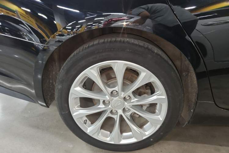 Used Cadillac CT5 2020 Revised Version 28T Luxury Edition Right Rear Wheel Hub