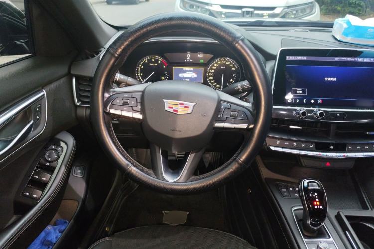Used Cadillac CT5 2020 28T Tech Edition Steering Wheel