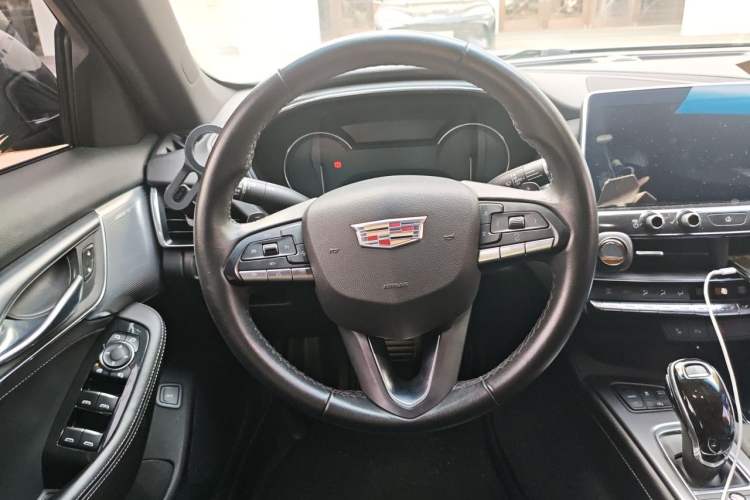 Used Cadillac CT5 2020 Revised Version 28T Luxury Edition Steering Wheel
