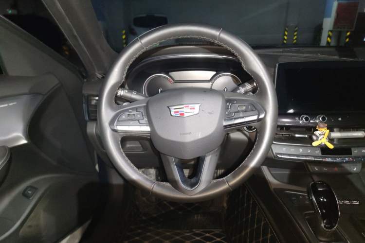 Used Cadillac CT5 2020 Revised Version 28T Luxury Edition Steering Wheel