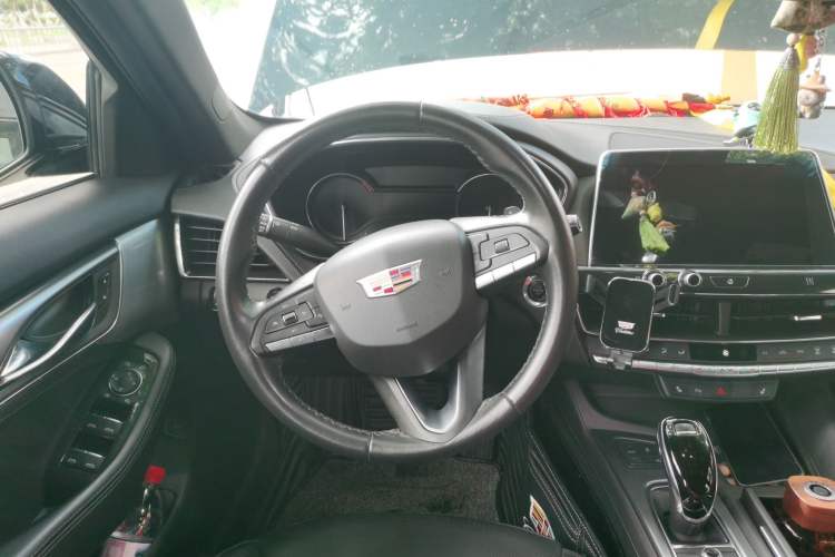 Used Cadillac CT5 2020 Revised Version 28T Luxury Edition Steering Wheel