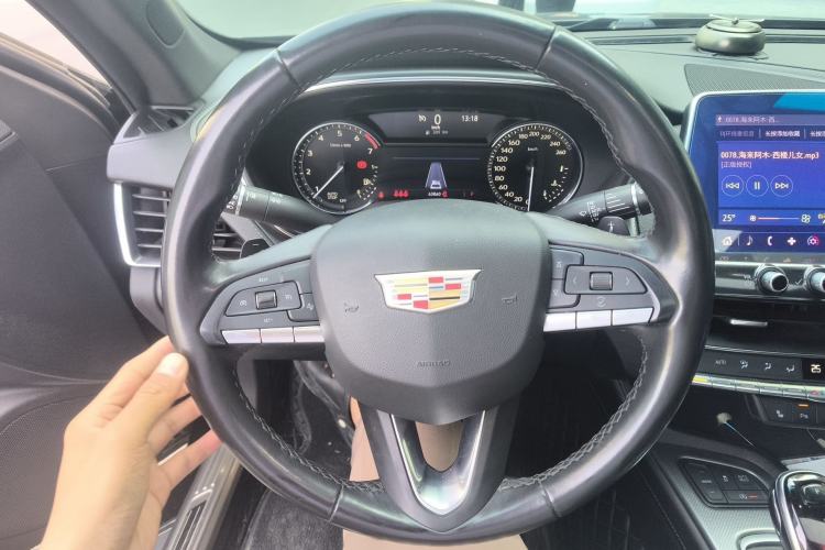 Used Cadillac CT5 2020 28T Luxury Version Steering Wheel