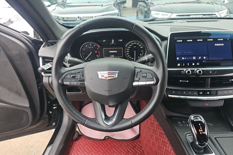 Used Cadillac CT5 2020 Revised Version 28T Tech Edition Steering Wheel