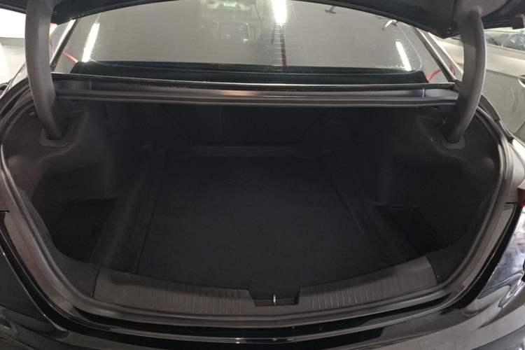 Used Cadillac CT5 2020 Updated 28T Leading Sporty Version Trunk